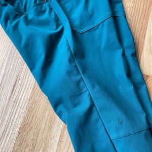 RARE GREEN Lululemon ABC Men’s pants. 34” waist.